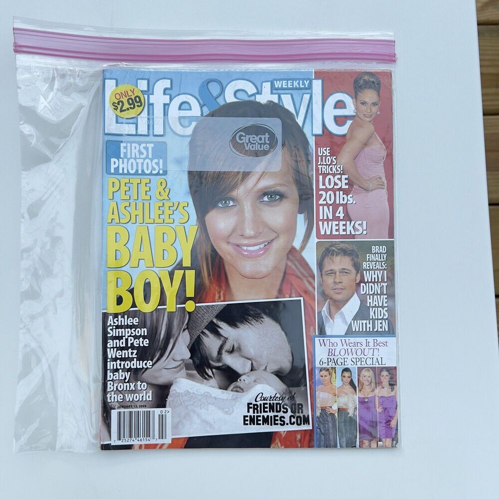 Life & Style Weekly Magazine Jan. 12 2009 - Pete & Ashlee - JLO - Brad